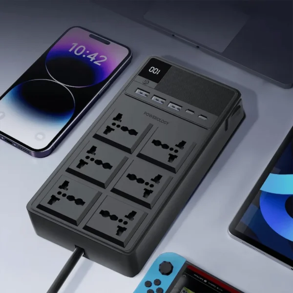 شريط طاقة Powerology 2500W 6AC مع كابلات مدمجة قابلة للسحب