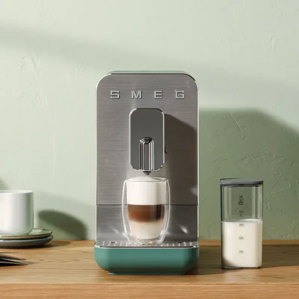 SMEG Automatic Espresso Machine With Integrated Milk Frothing and Coffee Grinder