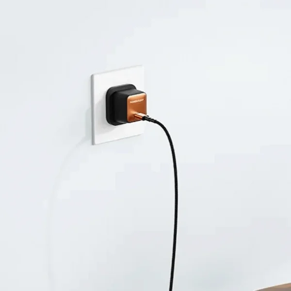 محول GaN بحجم الجيب Powerology QX بقوة 45 وات