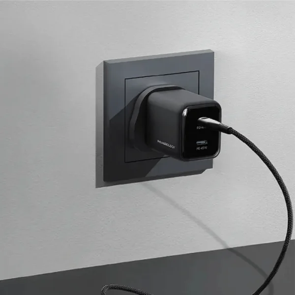 شاحن حائط GaN ثنائي المنفذ Powerology Volt-X بقوة 45 وات